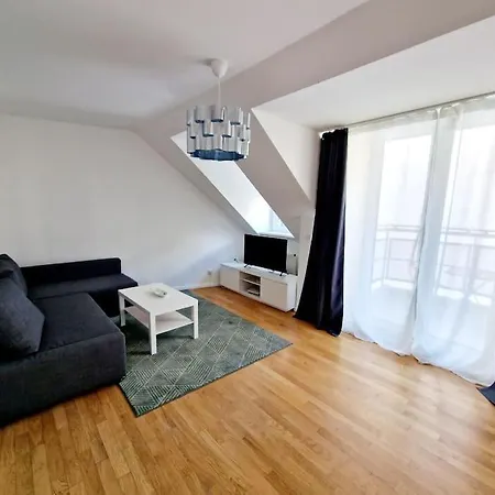 Flat In The Heart Of 2141
